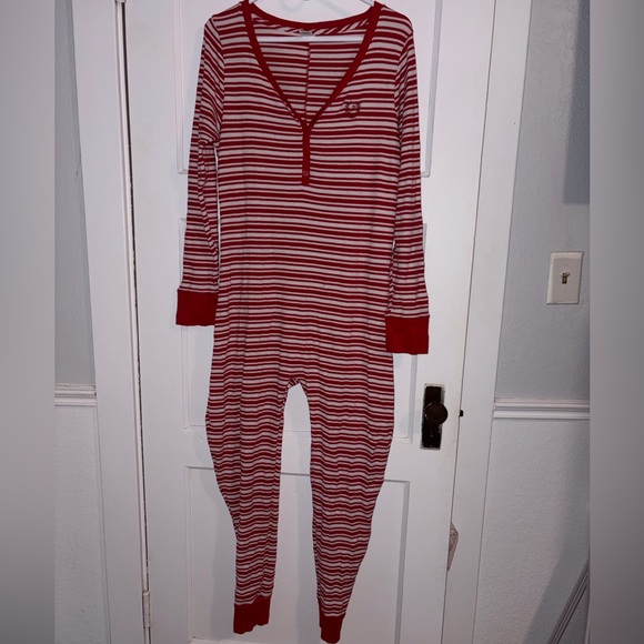 PINK Victoria's Secret Other - PINK Victoria's Secret Red and White Striped Footie
